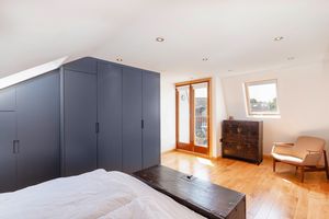 Photo 2- click for photo gallery